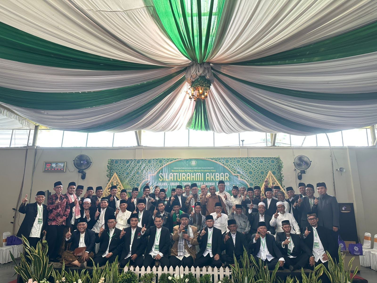Pesantren Tahfizh Daarul Qur’an Surakarta (DQS) menjadi tuan rumah Forum Silaturahmi Ulama dan Umaro se-Soloraya.