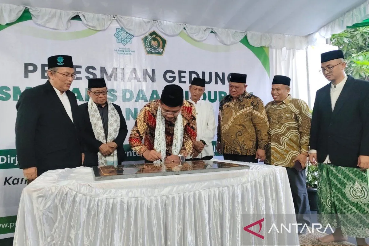 Dirjen Kemenag resmikan Gedung SMA Sains Daarul Qur’an Karanganyar
