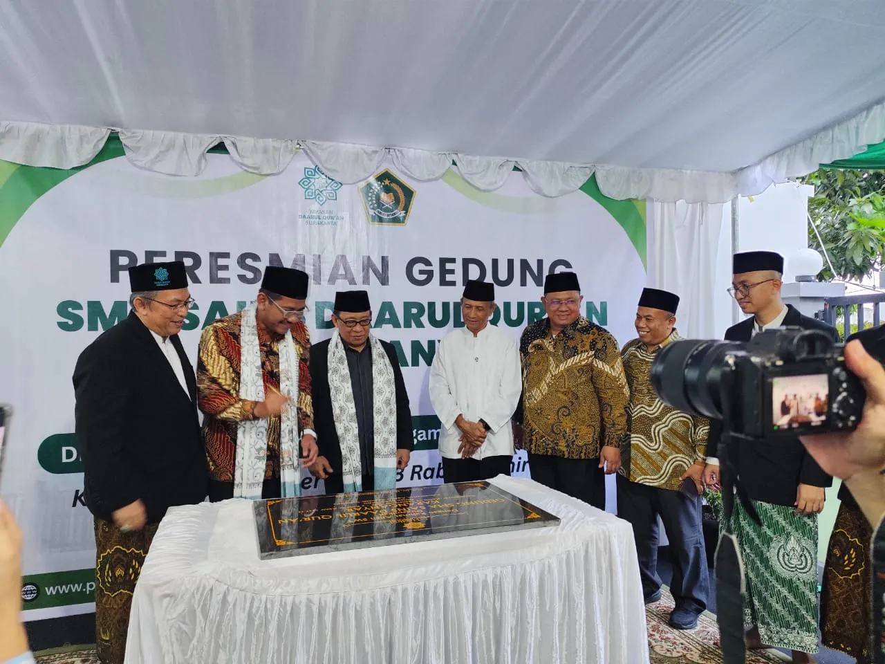 Dirjen Bimas Kemenag Resmikan Gedung Baru SMA Sains Daarul Qur’an Karanganyar
