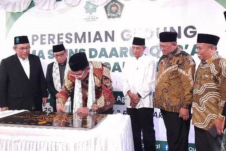 Resmikan Gedung SMA Sains Daarul Qur’an, Dirjen Bimas Kemenag Yakin Indonesia Emas Bakal Terwujud